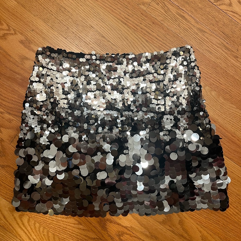 H&M Silver and Black Sequin Mirror Mini Skirt US6 / EUR 38